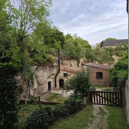 Maison Semi-troglodyte * Louresse-Rochemenier