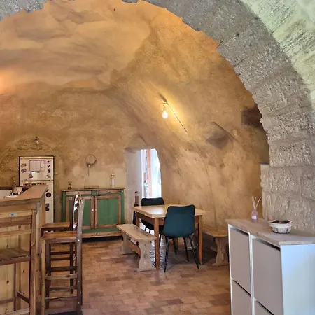 Maison Semi-troglodyte